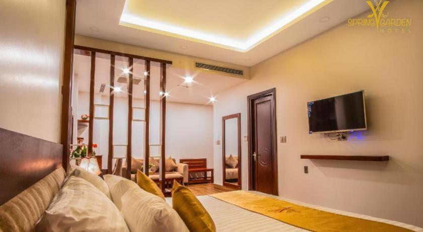 Spring Garden Hotel Lk Long Khanh Extérieur photo