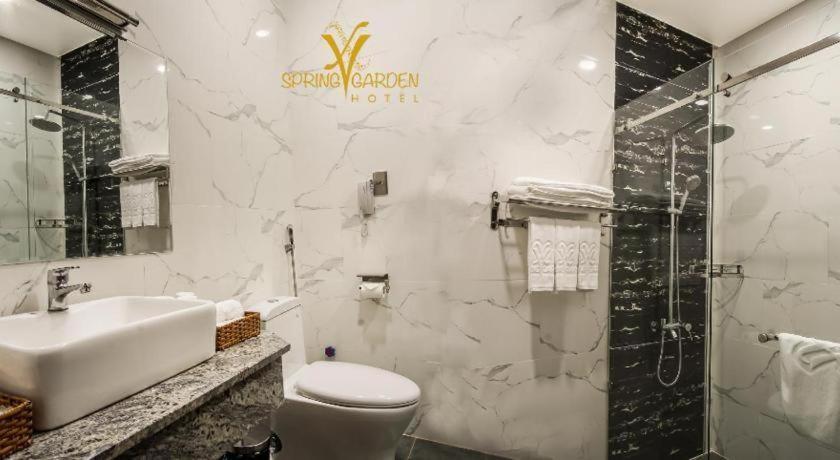 Spring Garden Hotel Lk Long Khanh Extérieur photo