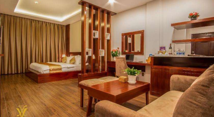 Spring Garden Hotel Lk Long Khanh Extérieur photo