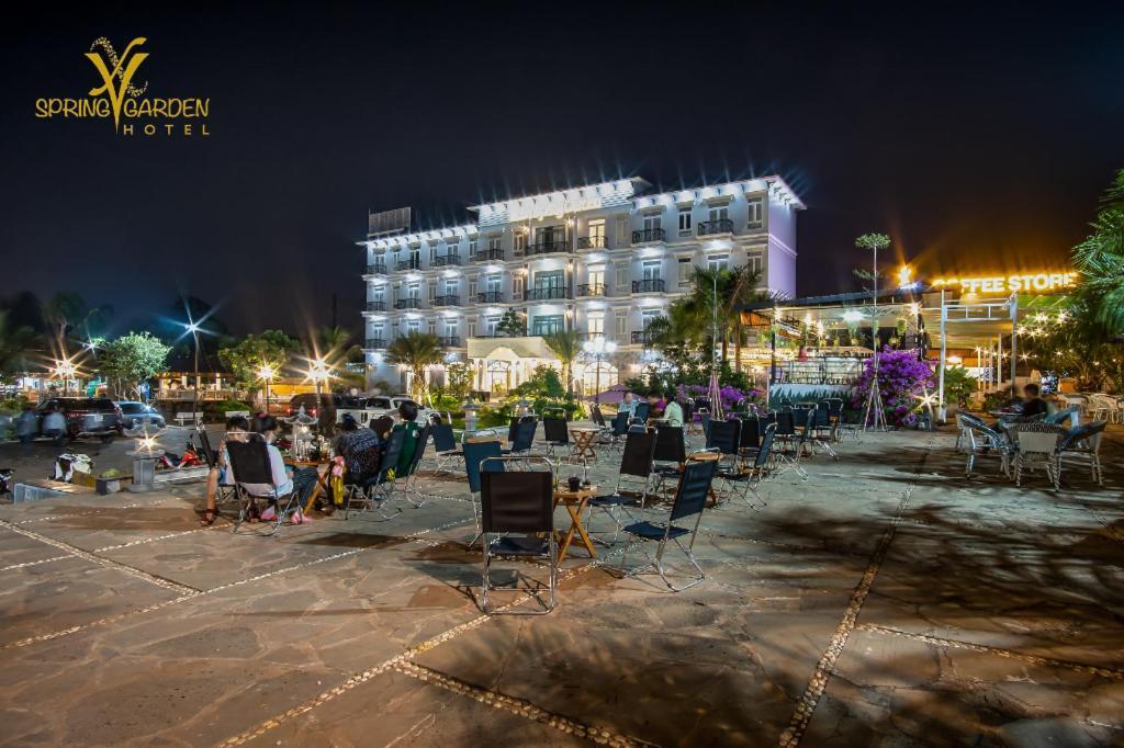 Spring Garden Hotel Lk Long Khanh Extérieur photo