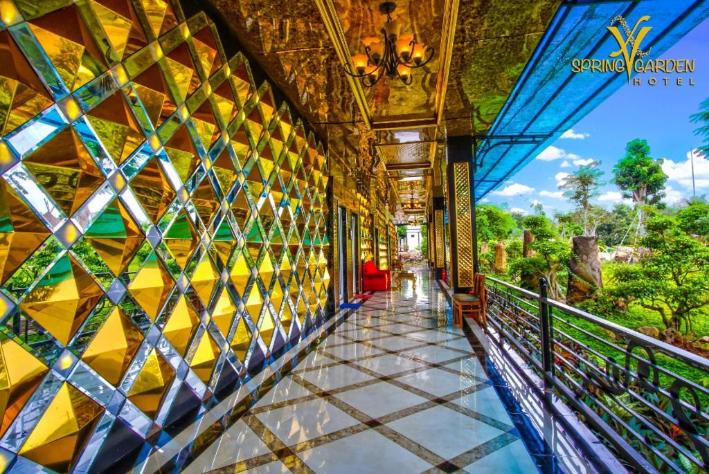 Spring Garden Hotel Lk Long Khanh Extérieur photo